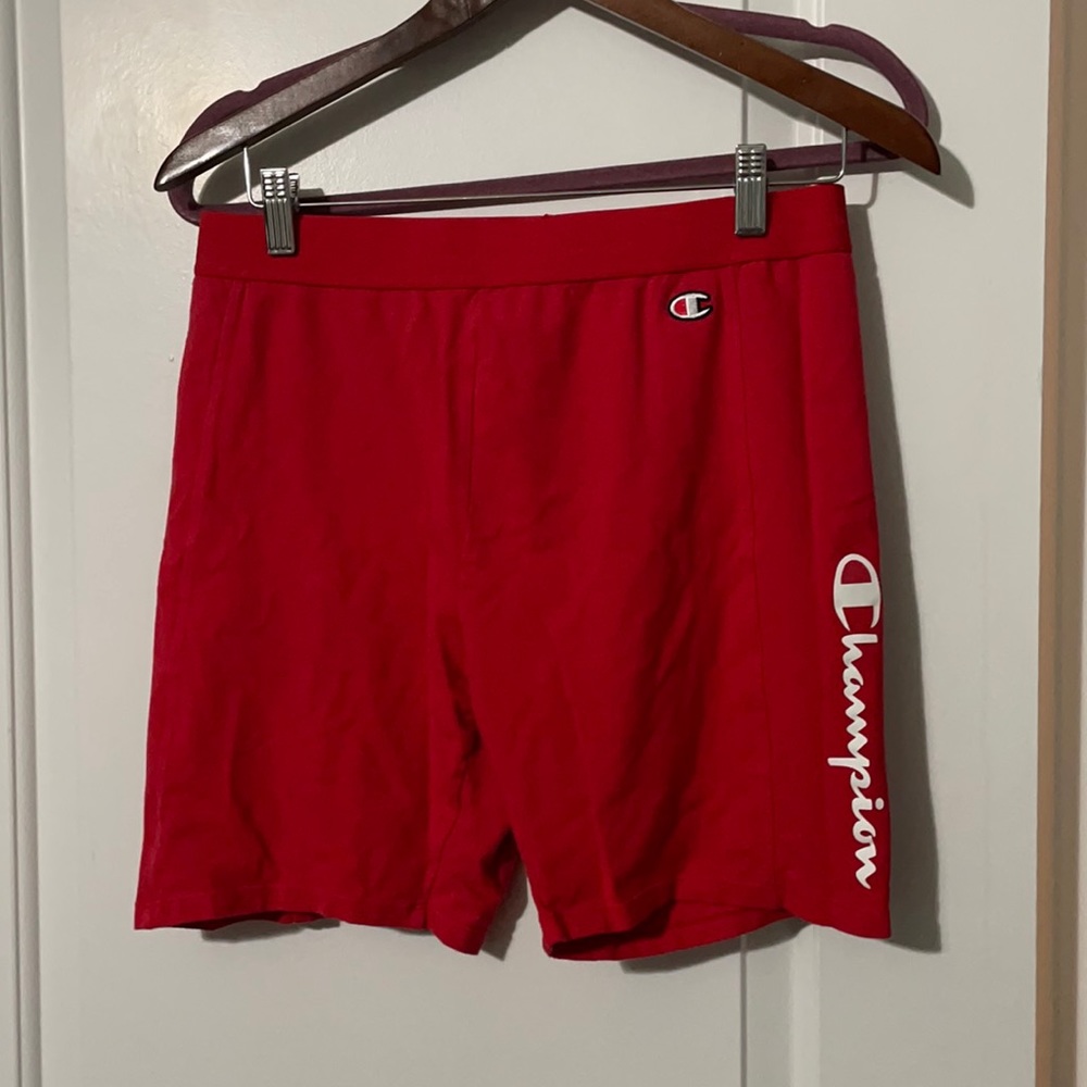 Red champion bike shorts !